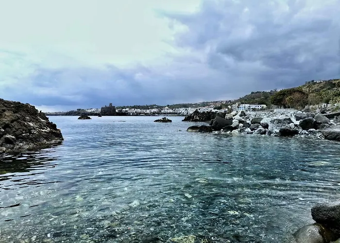 Etesia Vacation * Aci Trezza