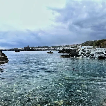 Etesia Vacation * Aci Trezza
